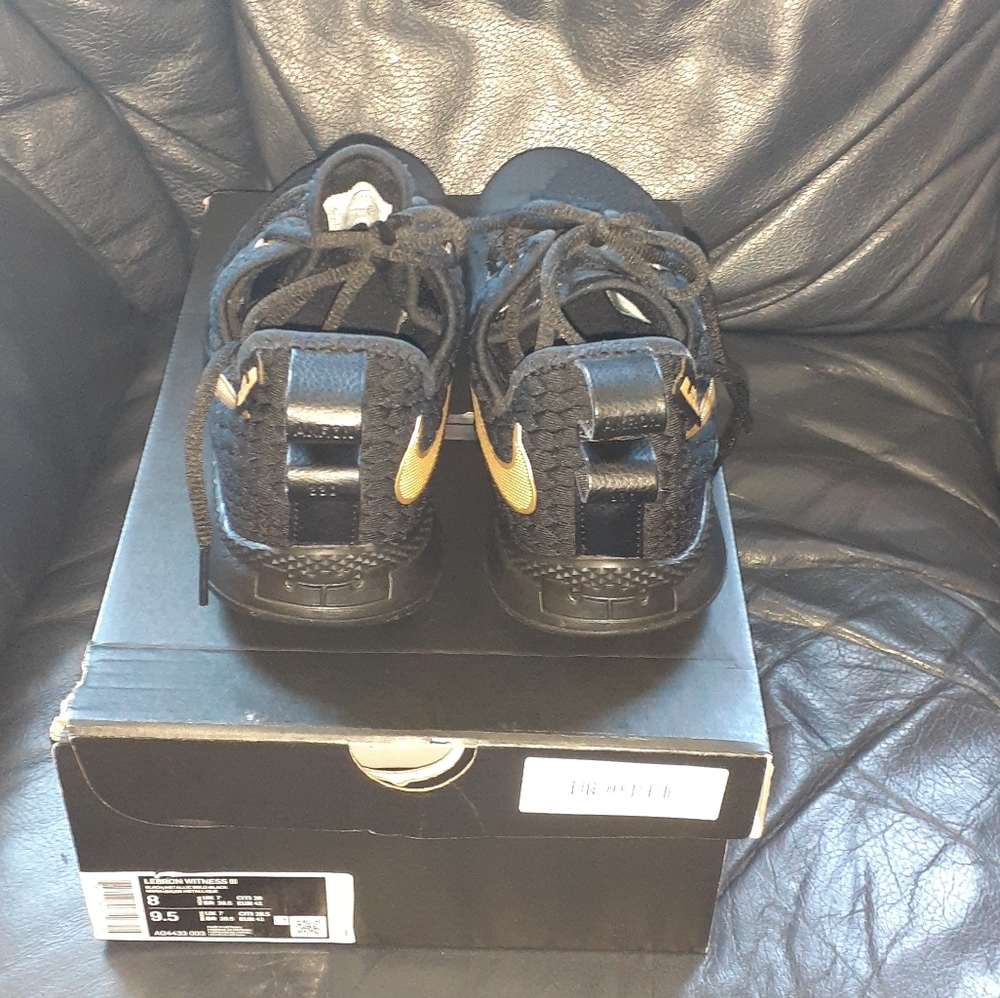 Nike Lebron Witness III Shoes Size 8 - Picture 4 of 5